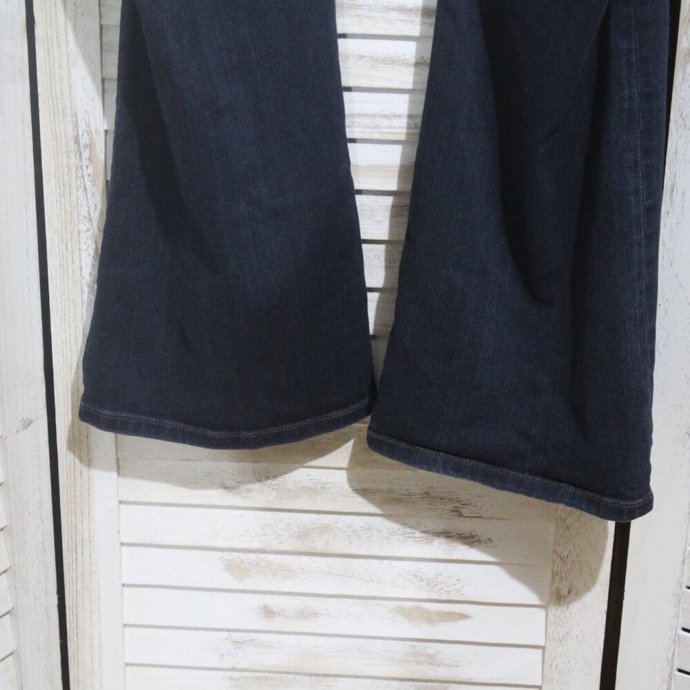 Liverpool Dark Wash Denim Boot Cut Jeans (1048) - Picture 6 of 9